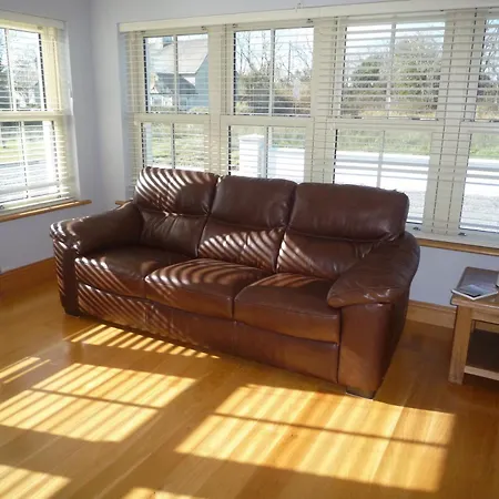 Дом отдыха Derryleigh House Boherbue By Trident Homes